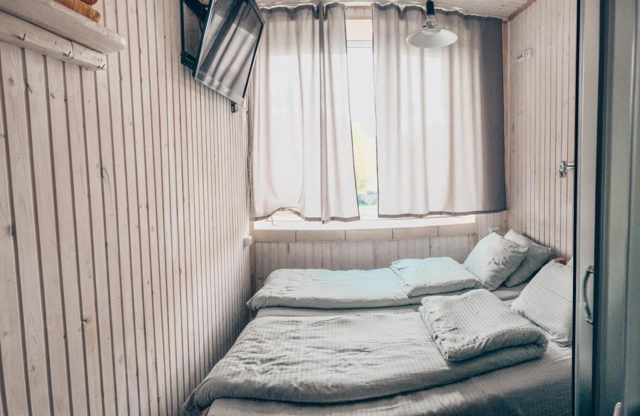 Baron Munchausen Guest House Kamenec Podolský Exteriér fotografie