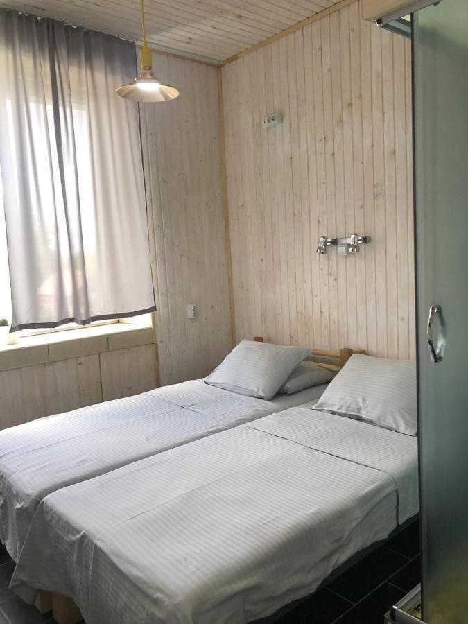 Baron Munchausen Guest House Kamenec Podolský Exteriér fotografie