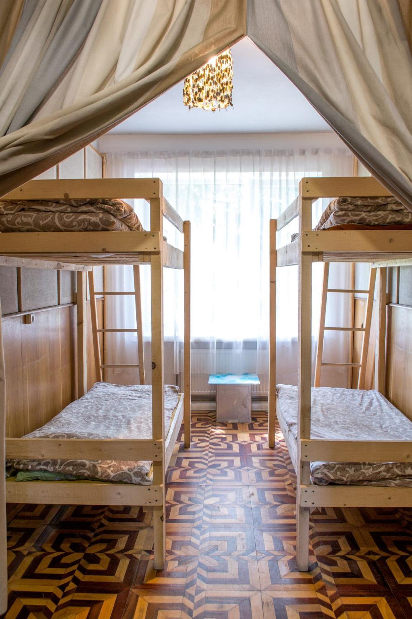 Baron Munchausen Guest House Kamenec Podolský Exteriér fotografie