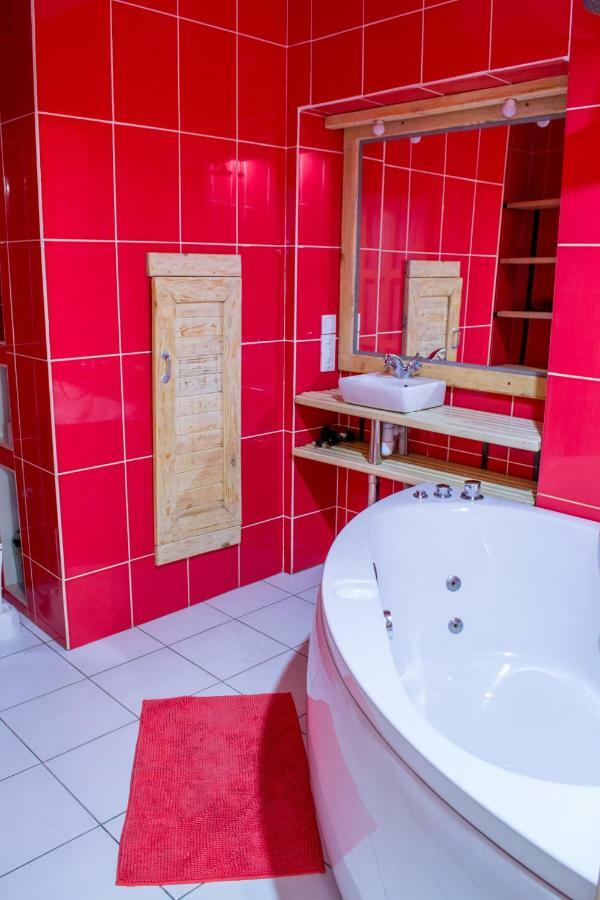 Baron Munchausen Guest House Kamenec Podolský Exteriér fotografie